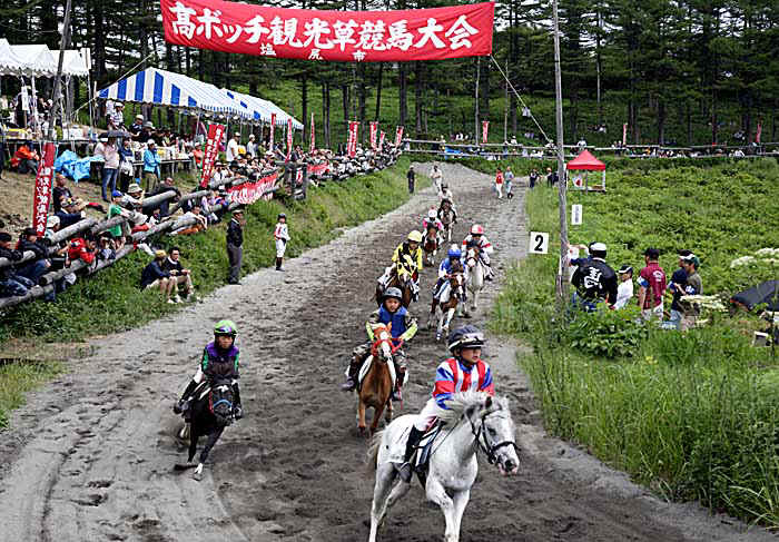 1408PonyRace.jpg (148108 $B%P%$%H(B)