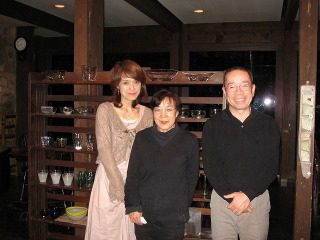 「温々」のオーナー・前田さんご夫妻と