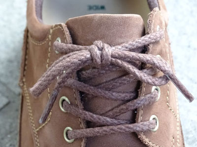 shoelace01