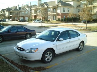 '01 FORD TAURUS