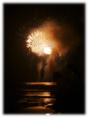 200308_HANABI4.JPG - 15,894BYTES