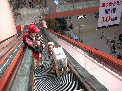 関空のエスカレーター