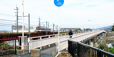 ⑤ 街道の一部 新大和橋(南東より)