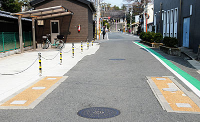 28) 道明寺南大門の跡(南より)