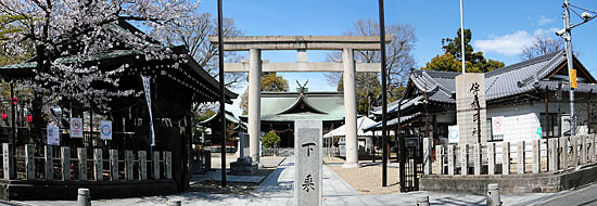 1) 伴林氏神社正面からの様子(南より)