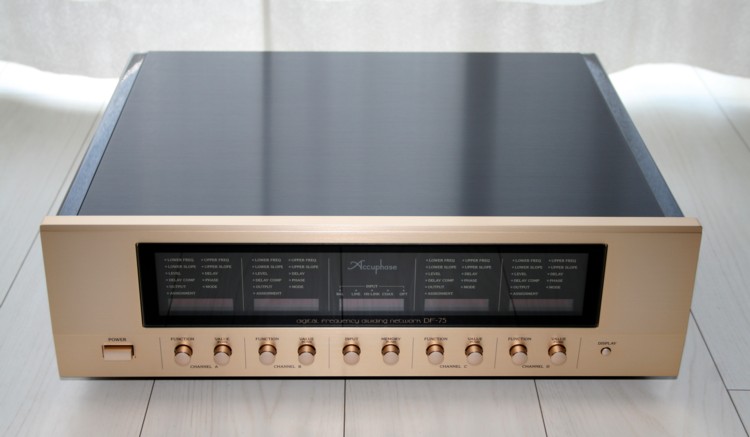 Accuphase DF-75
