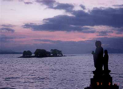 Sunset into Lake Shinji