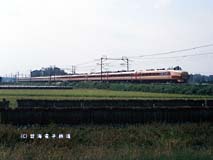 後年、お座敷電車「華」に改造されたクハ481-21。特急「ひばり」での活躍が残り1ヶ月弱の頃。