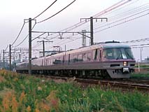 和式に改造後は滅多に来ない電車になってしまった欧風電車「ゆう」。