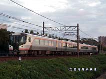 日没が迫る中、ASA3200で何とか撮れたHC85。目的は不明ですが、試運転列車扱いであった模様