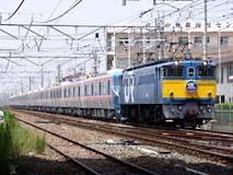 MR管を装備する1059号機が牽いたつくばEX増備車の甲種輸送