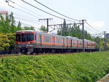 試験用新型台車の取り付けを終えて神領へ帰る313系セントラル車