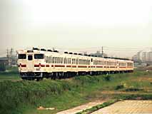 武豊線定期列車(2)はこの画像をクリックしてください。