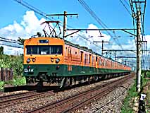クモニ83を置き換えた新性能荷物電車クモニ143