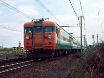 1975年当時「快速」の代表的な「顔」であったクハ153-500