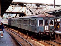 深緑+黄色の編成が懐かしい、3550系+3800系