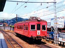 両運転台を生かして増結用や単行用に使用されたモ809