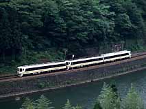 キハ8500系デビュー当初の頃は美濃太田以遠でも見られた単独運転