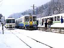 未明に無事会津鉄道に到着し、新しい僚友と顔合わせ