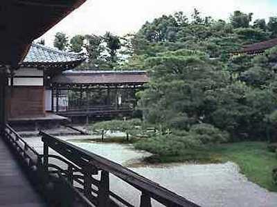 ma뉀