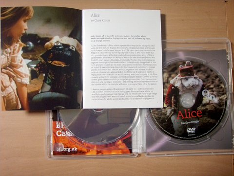 Alice [DVD + Blu-ray]3