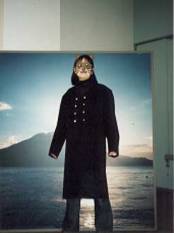 ���������̕��𒅂��R�[�i�[�B