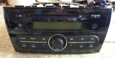 三菱ミラージュの純正CD・取り外した物