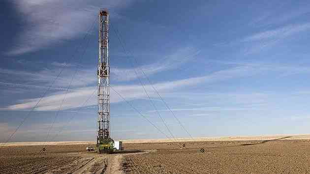 Fracking.jpg(36360 byte)