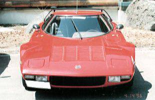 ストラトス正面