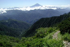 富士山を眺めながら下る