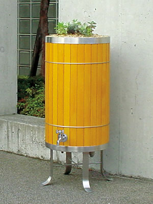 おしゃれな雨水タンク