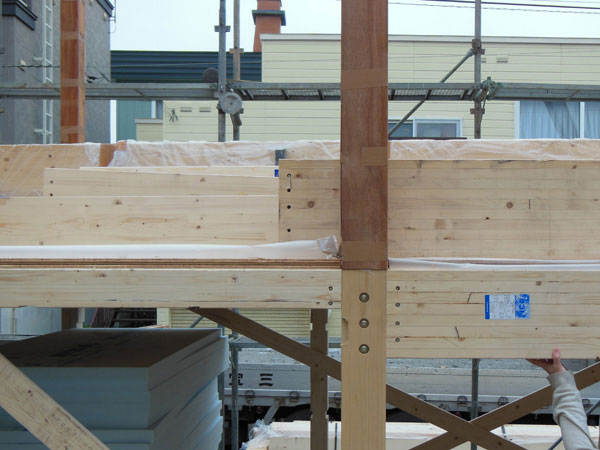 軸組みピン工法_03