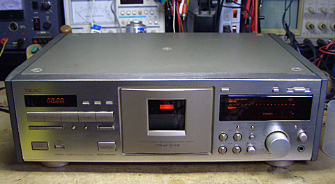 TEAC V-7000