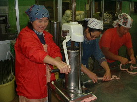 �E�C���i�[���l�߂鋞�s����̎Q���҂Q