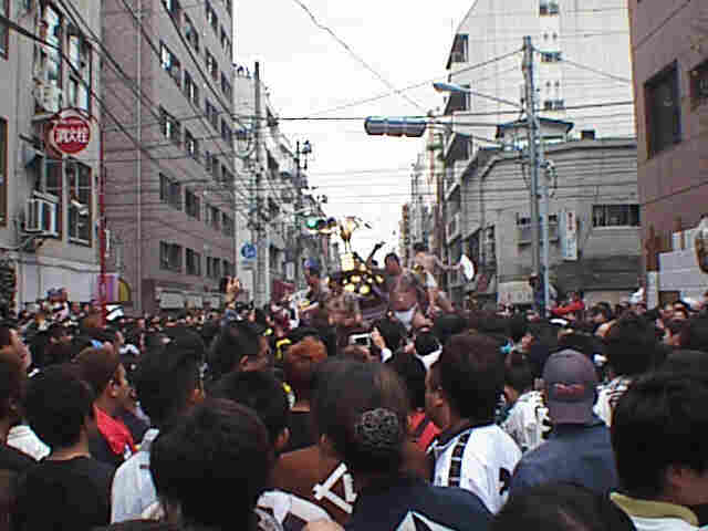 <三北町会一之宮渡御>落ちるの早いわねぇ。。。