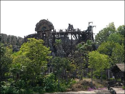 Photo: Raging Spirits, Tokyo DisneySea