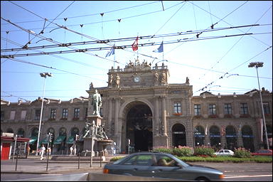 Photo: Zurich Main Station