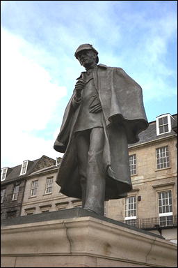 Photo: Sherlock Holmes Statue 1, Edinburgh