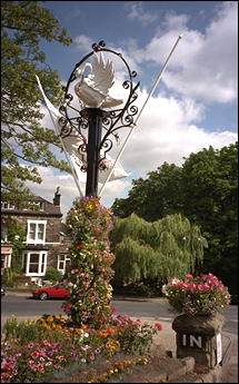 Photo: Entrance, Old Swan Hotel