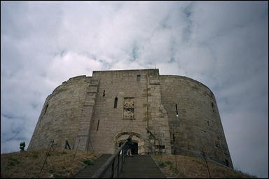 Photo: Entrance, Clifford's Tower