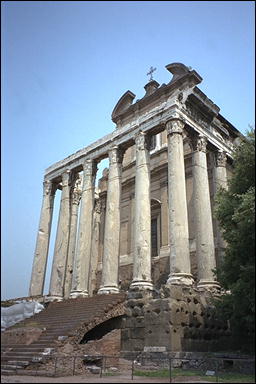 Photo: Temple of Antoninus and Faustina