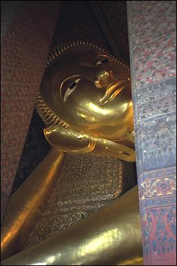 Photo: Reclining Buddha, Wat Pho