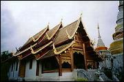 Go "Viharn Lai Kam Wat Phra Singh"