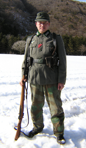 ドイツ軍二等兵 野戦服上着 東ドイツ軍服改造品 軍装コスプレ野郎！