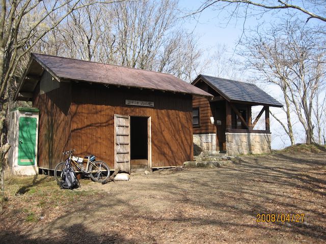 伯母子岳小屋