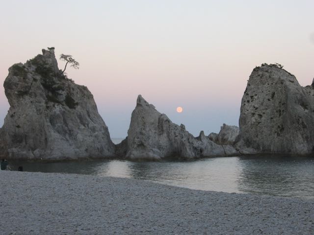 浄土ヶ浜