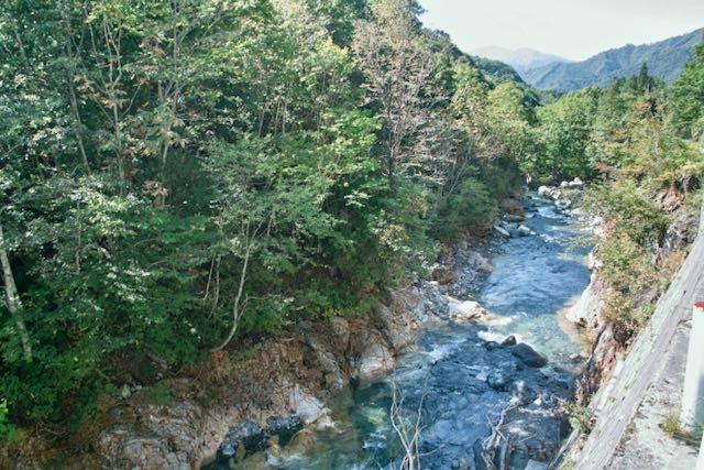 照葉峡