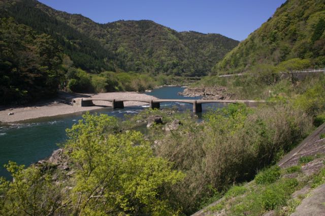 上岡沈下橋
