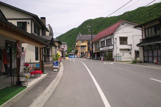 湯西川温泉街