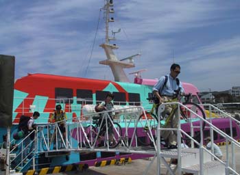 �A���o�g���X��